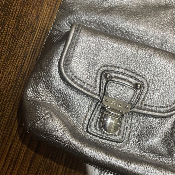 Coach purse - Picture 3 of 11